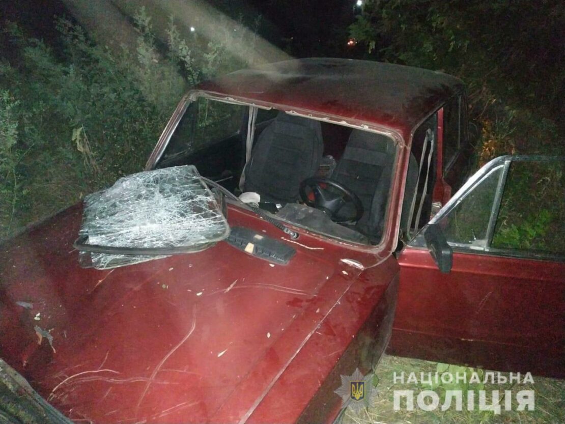 Пьяный водитель сбил подростков на Харьковщине в поселке Вильча