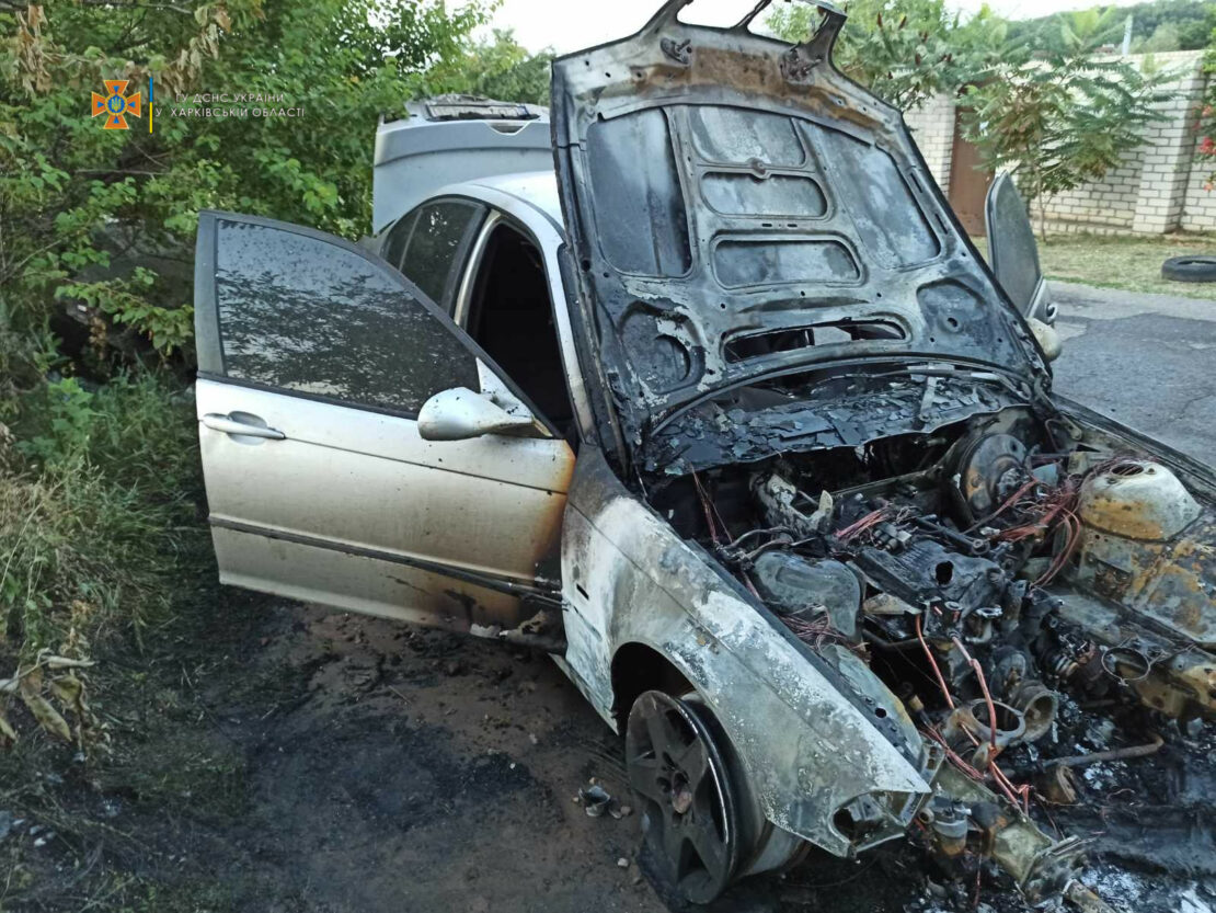 Пожар на Харьковщине: В Купянске горел легковой автомобиль