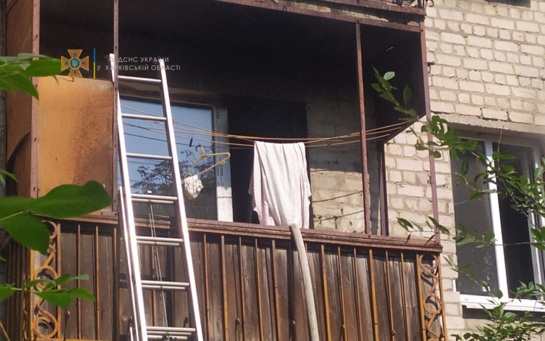 Пожар в Харькове: На ХТЗ горела квартира в 4-этажке