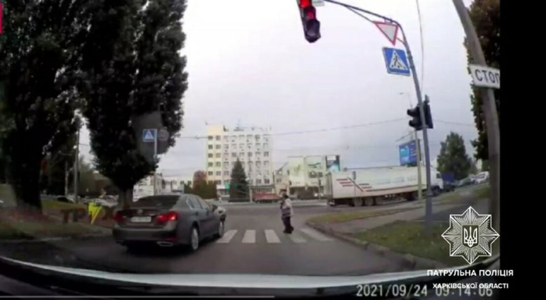 В Харькове водителя Лексуса оштрафовали из-за видео в соцсетях