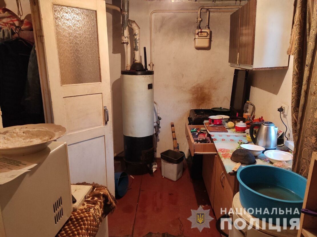 Убийство в Харькове: Мужчина зарезал брата во время гулянки в доме на улице Станковой 