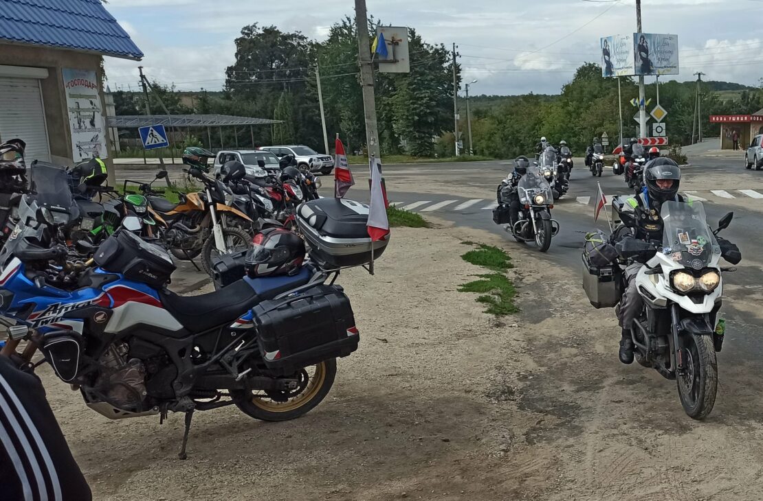 Участники Катынского мотопробега сделали остановку в Харькове