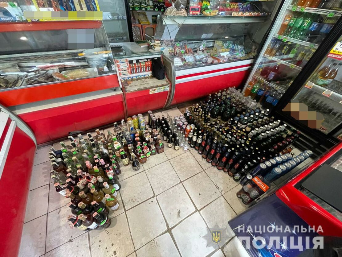 Новости Харькова: Нелицензированный алкоголь и топливо продавали в Основянском районе