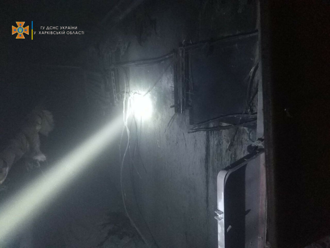 Пожар в Харькове: Во время пожара на улице Большая Кольцевая, 138 в лифте застряла женщина