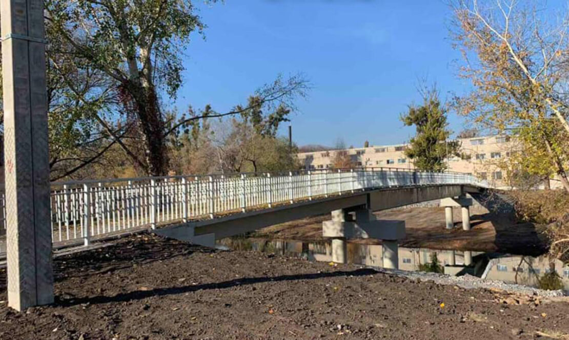Новости Харьков: В Новобаварском районе отремонтировали мост через реку Лопань