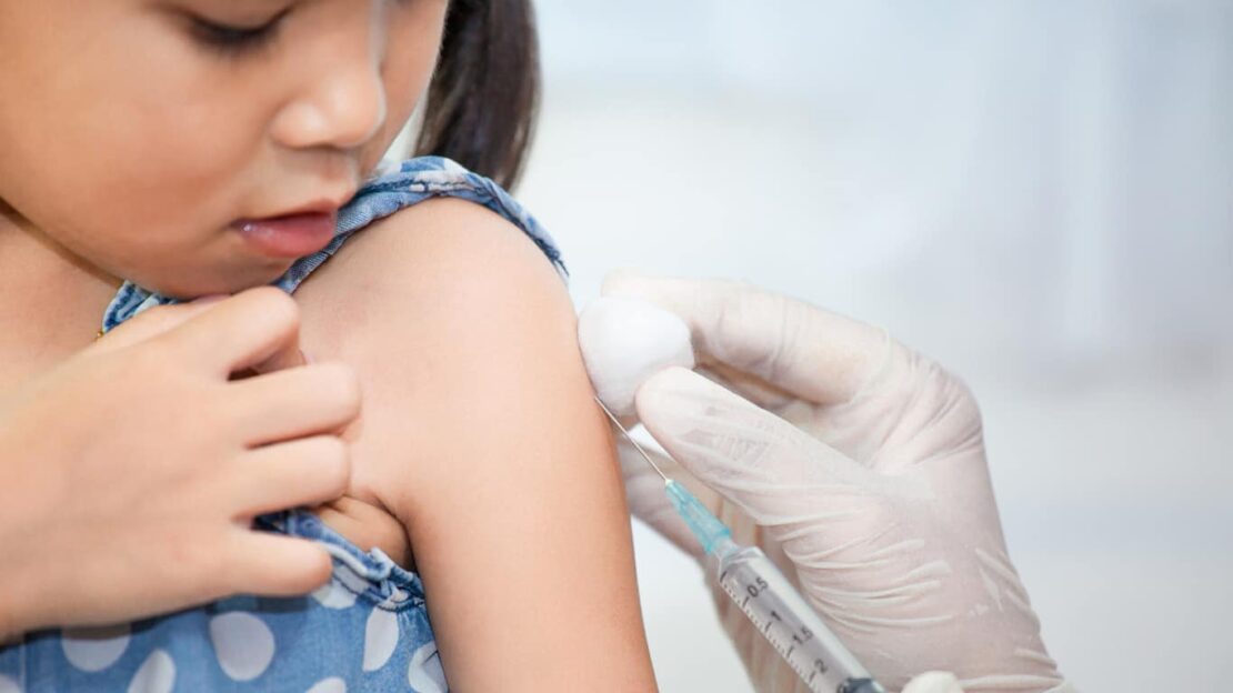 В Харькове детей от COVID-19 будут вакцинировать в детских поликлиниках