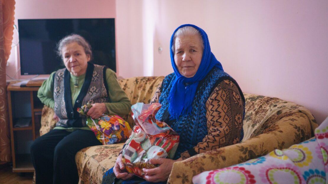 В Харькове стартовала акция "Мечта не стареет" — Новогодние подарки для дома престарелых