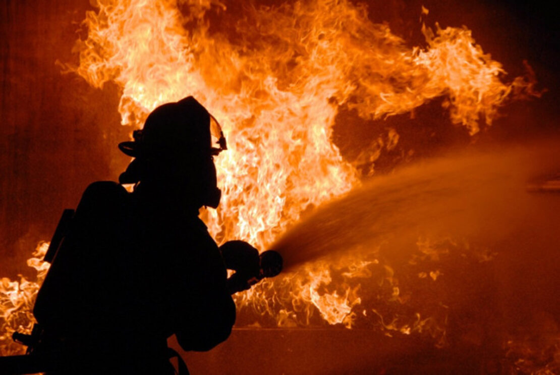 Пожар Харьков: на улице Воложановской, 54 Б горела комната - пострадал мужчина