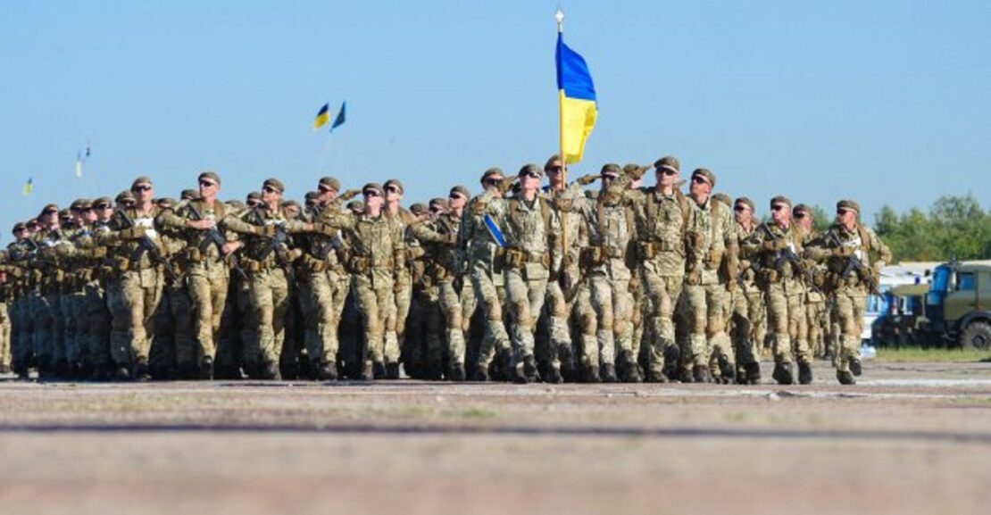 День Вооруженных Сил Украины: мэр Харькова поздравил военных