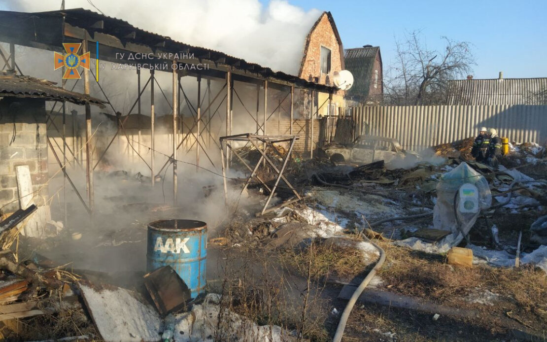 Крупный пожар в Харькове на Баварии - горела швейка 24.12.2021