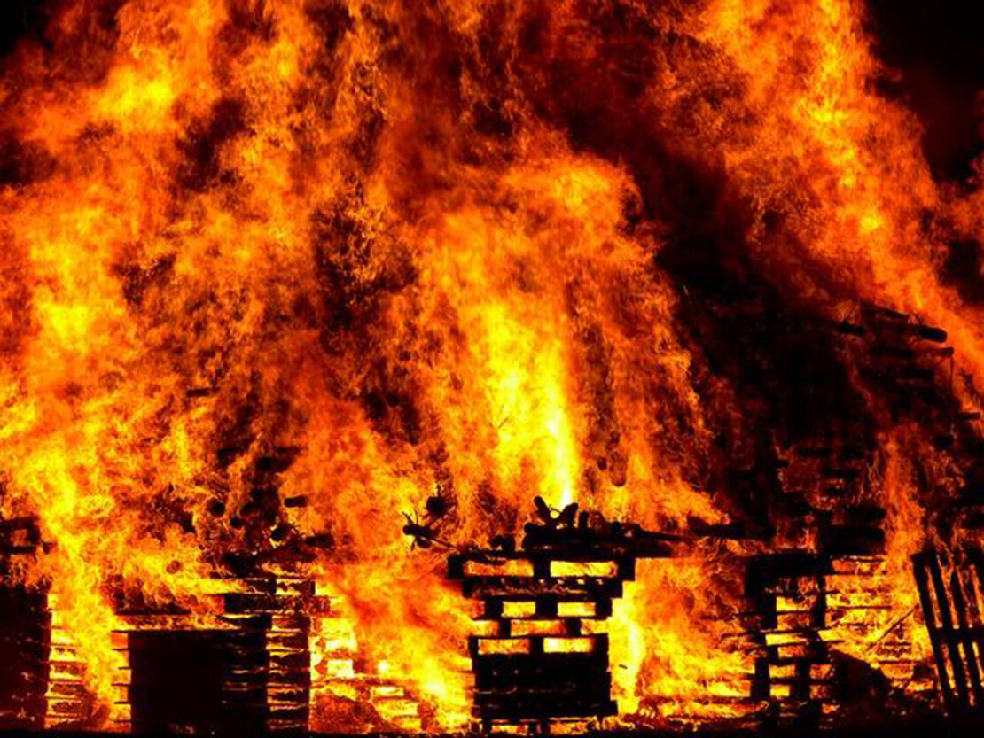 Пожар на на ферме в поселке Печенеги под Харьковом - спасли телят