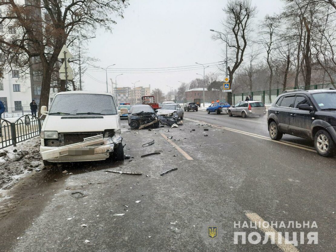 Тройное ДТП на Клочковской в Харькове: за рулём BMW была полицейская