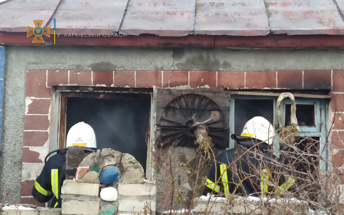 В пожаре в Купянске погибли мужчина и женщина (фото)