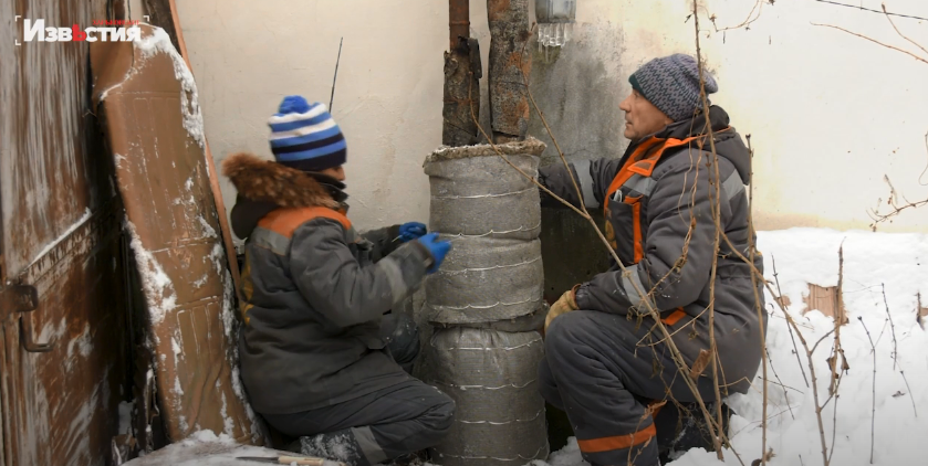 "Харьковские тепловые сети" изолируют трубопроводы для сохранения тепла