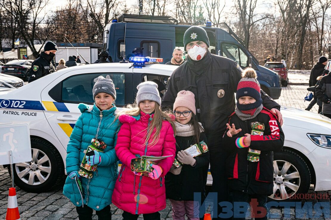 Рождество с патрульными в Харькове - фоторепортаж праздника
