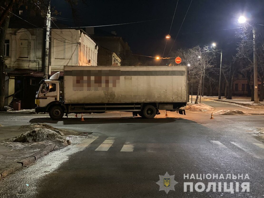 ДТП с такси и грузовиком на Шота Руставели в Харькове