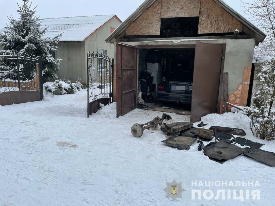 Угон автомобилей в Харькове: трое мужчин угоняли "Нивы"