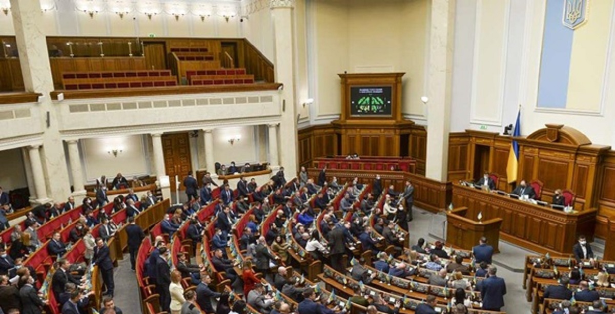 СНБО запретила 11 партий - список