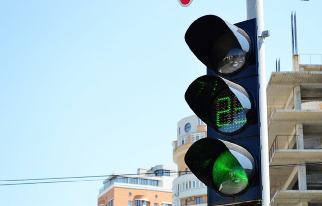 В Харькове возобновляют работу светофоры: режим работы и адреса