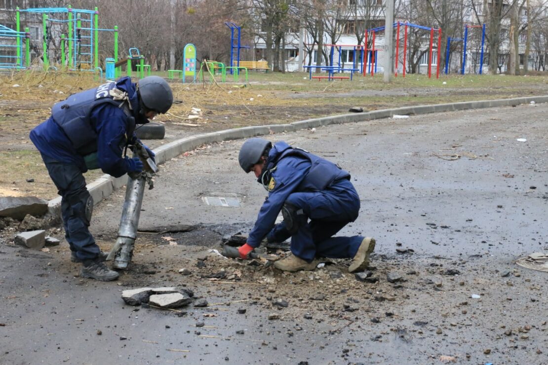 Разминирование боеприпасов в районах Харькова - агрессия рф