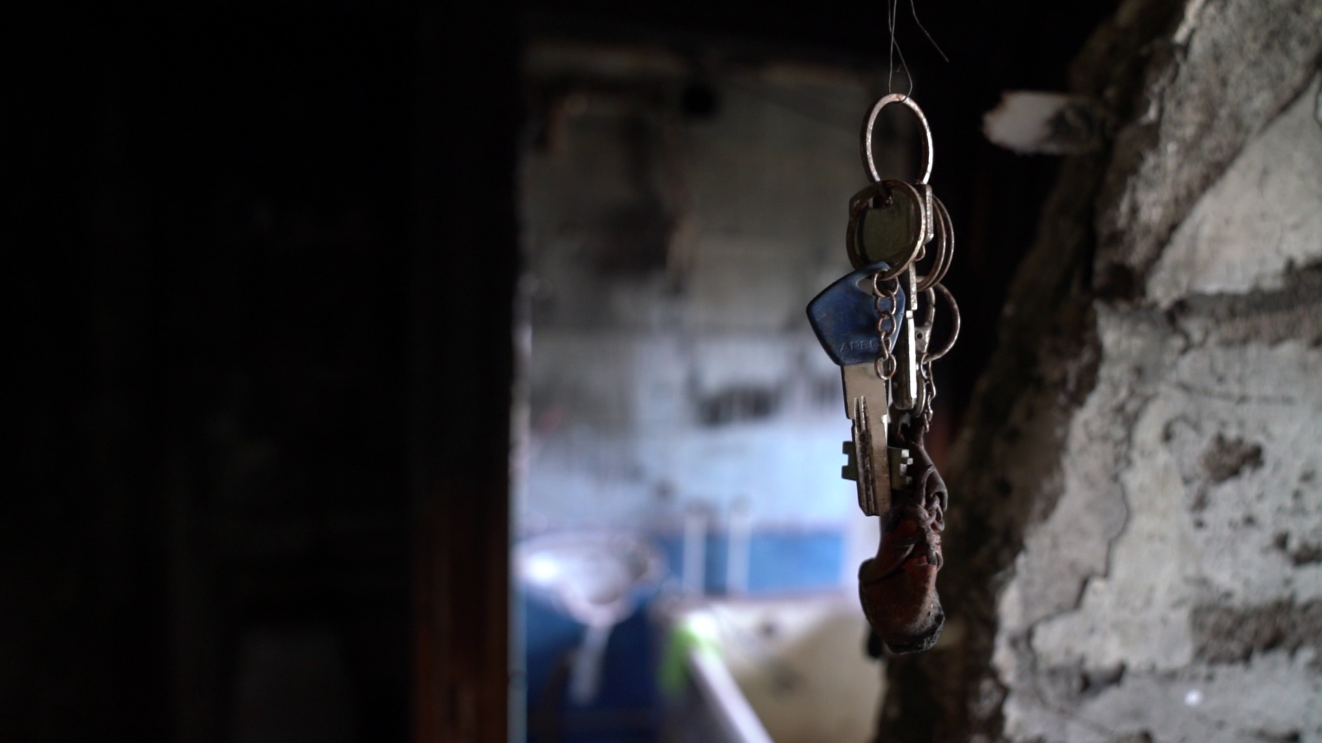 "Мы всё потеряли в одну минуту", - жизненные истории харьковчан с пострадавшего дома на Баварии (видео)