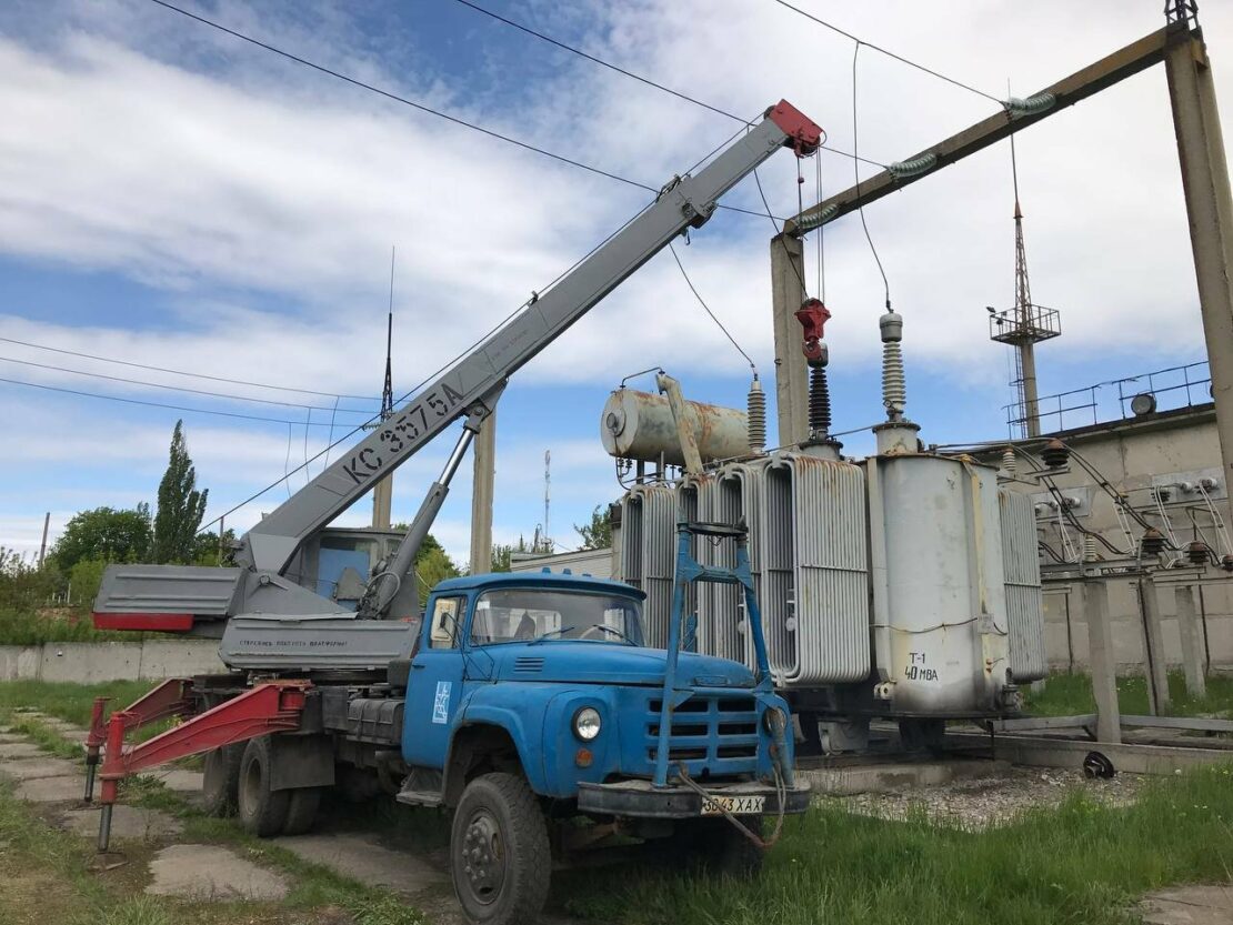 Война Харьков: На Северной Салтовке восстанавливают электроснабжение 