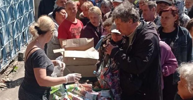 В Основянском районе волонтеры  раздают продукты и медикаменты 