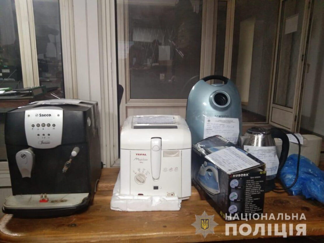 Мародерство Харьков: Воры ограбили кафе в Индустриальном районе