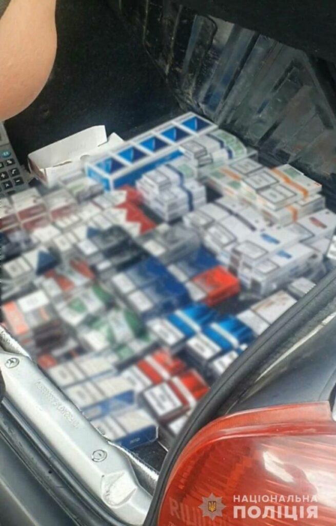 На Харьковщине полиция  изъяла партию контрафактных сигарет