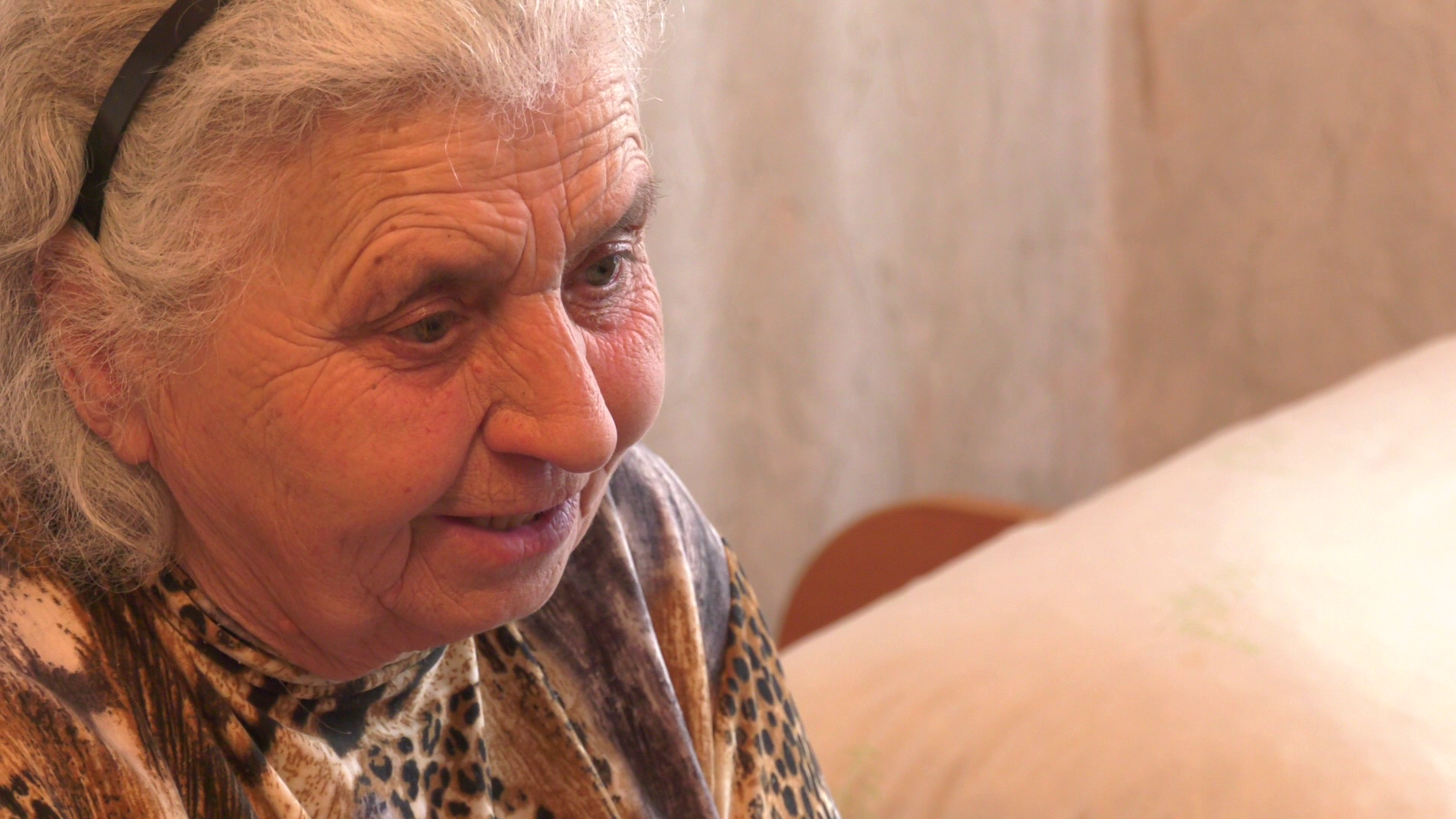 Жительница поселка Лесное рассказала свою историю о войне (видео) - Харьковские известия