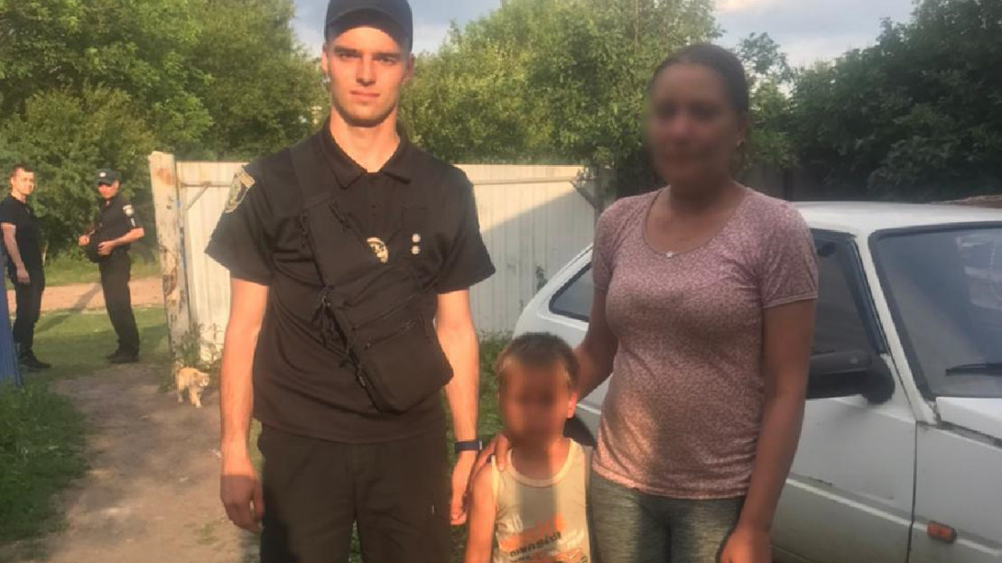 На Харьковщине пятилетний ребенок пропал возле дома 