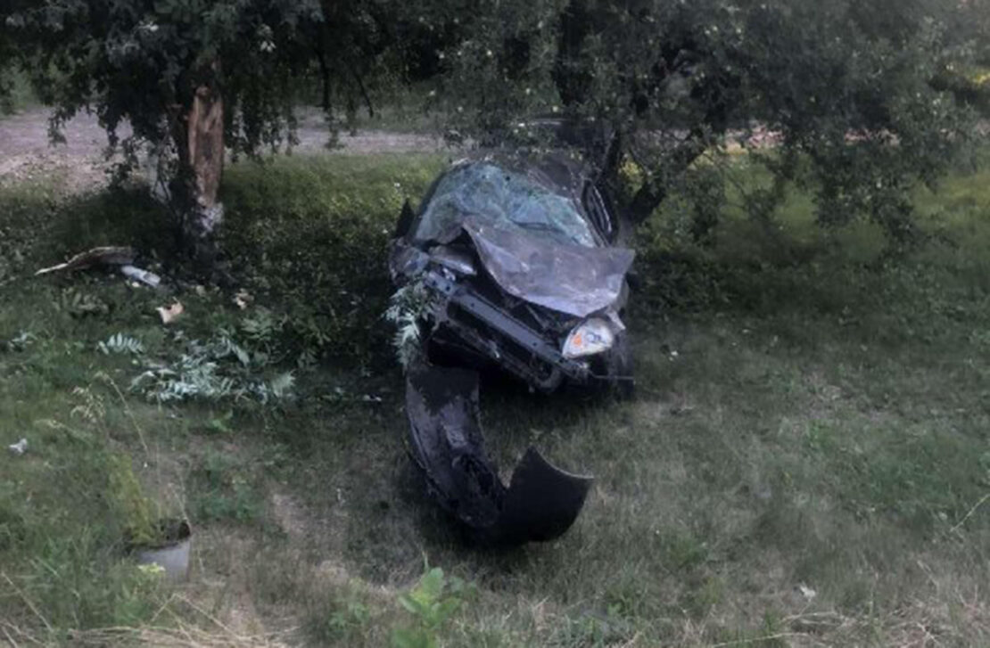 Смертельне ДТП на трасі «Харків – Охтирка»: автомобілі з'їхали в кювет