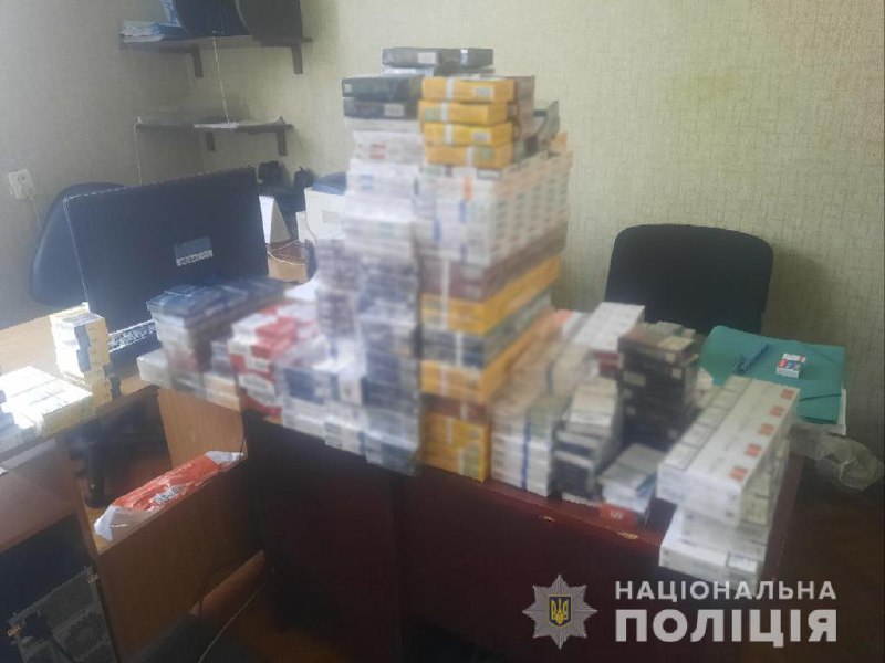 Новини Харкова: Поліція вилучила велику партію контрафактних цигарок 