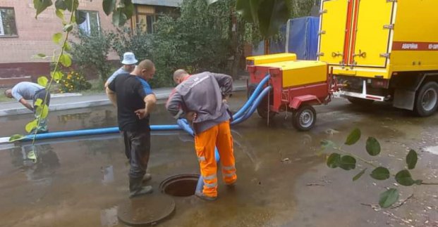 У Холодногірському районі Харкова ремонтують водопровідні мережі