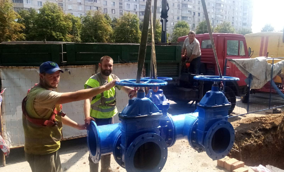 Новини Харкова: У Шевченківському районі триває ремонт водоводів
