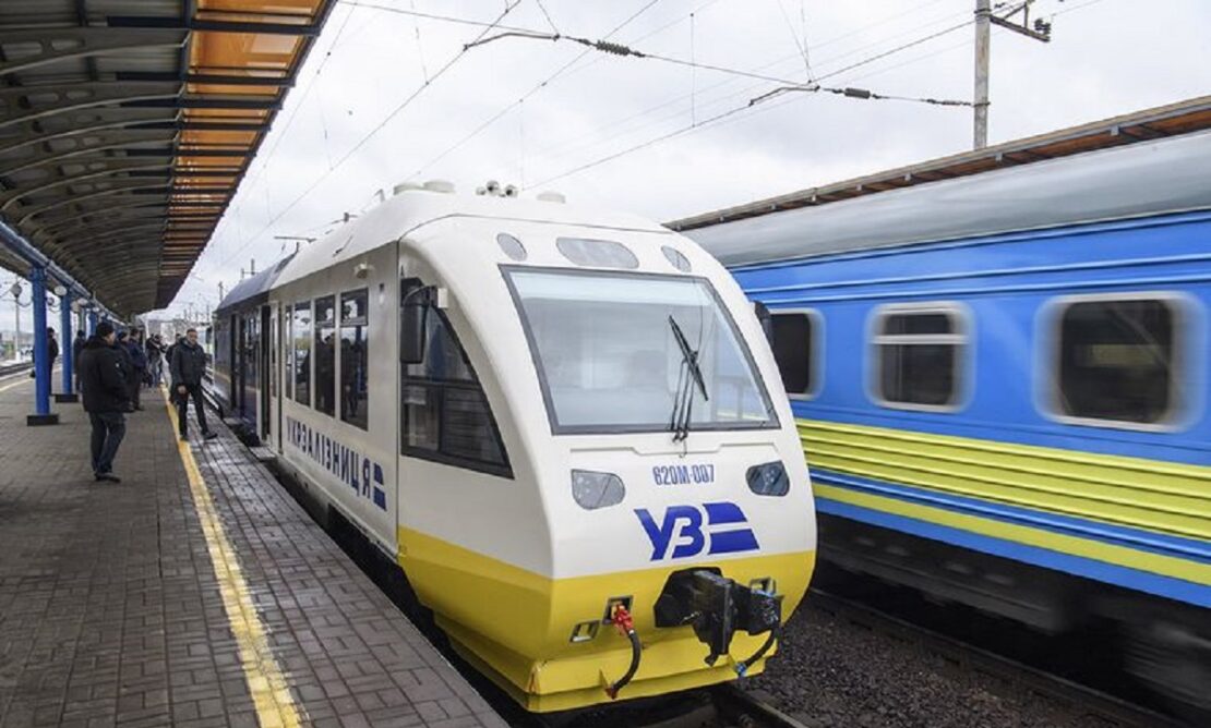Новини Харкова: В Укрзалізниці повідомили про затримку трьох потягів до Харкова