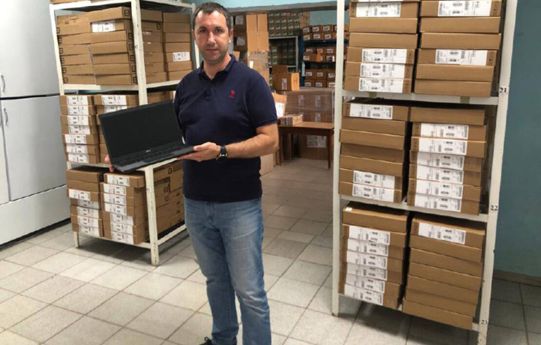 Новини Харківщини: Медики отримали 600 ноутбуків з Франції