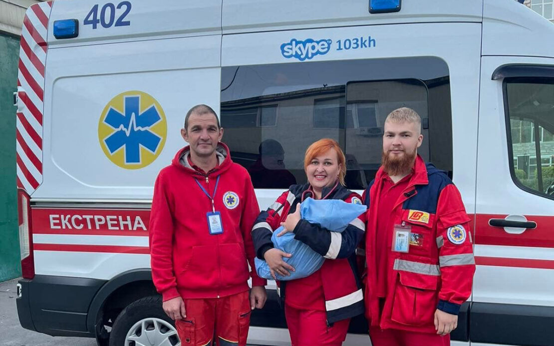 Новини Харкова: На Салтівці народилася дитина в авто швидкої допомоги 