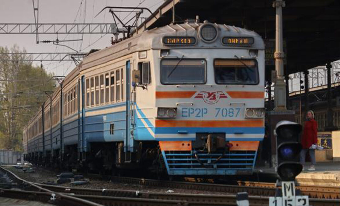 Новини Харкова: Поїзди до Чугуєва змінюють розклад руху з 30.09