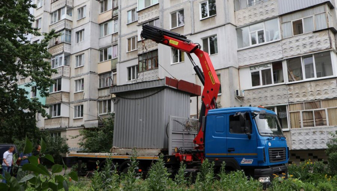 Новини Харкова: У п'яти районах демонтують незаконні об'єкти