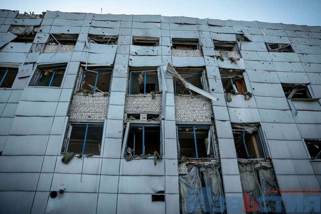 Фото Харків війна: Ракетний удар по спорткомплексу «Локомотив»