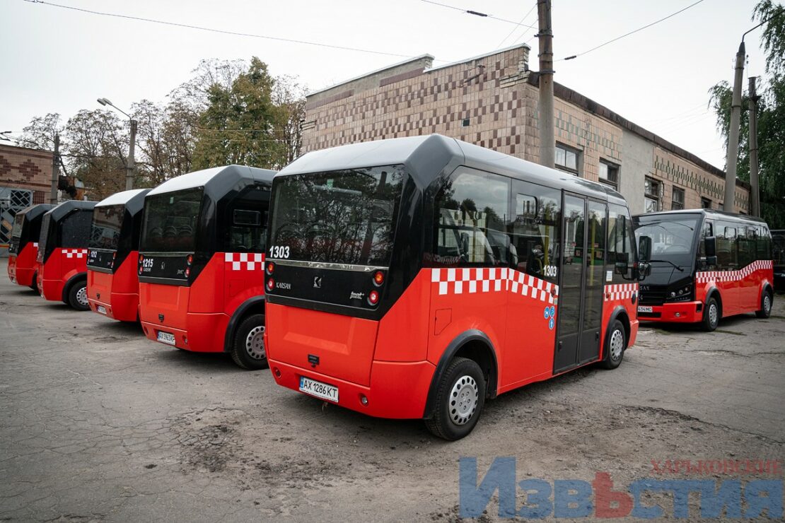 Новини Харкова: Автобуси Карсан вийдуть на маршрути з новим склом