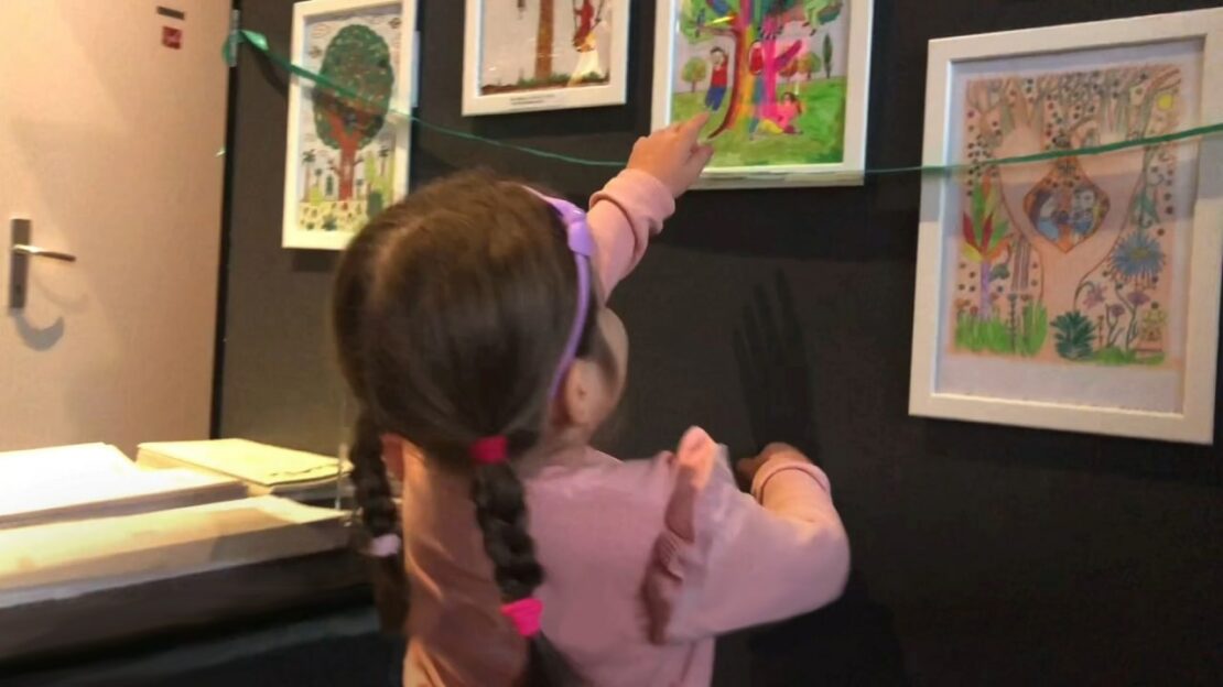 Новини Харкова: В Австрії відкрилась виставка дитячих малюнків