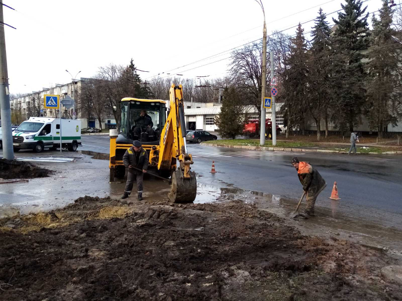 Новини Харкова: комунальники усунули 10 пошкоджень на водоводах