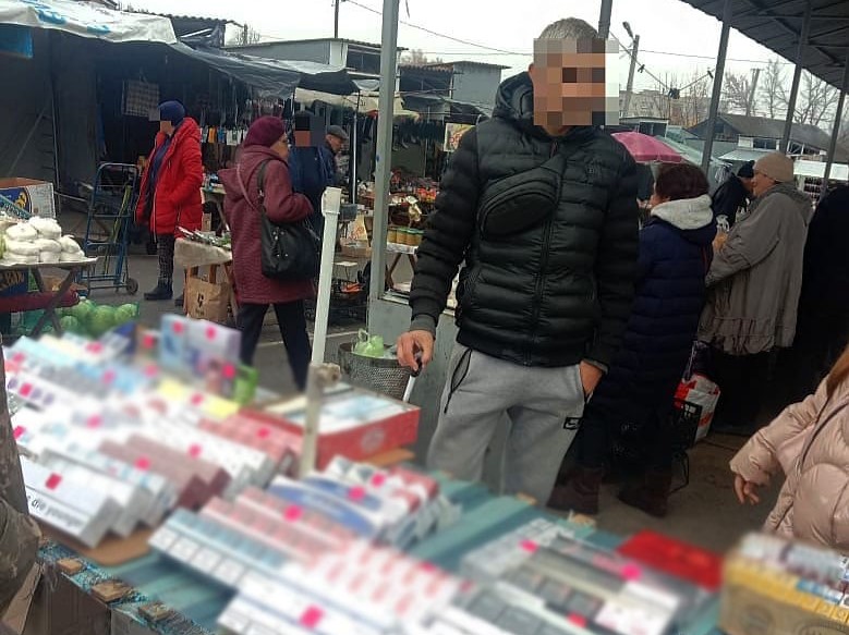 Новини Харкова: мешканець Ізюма займався незаконною торгівлею підакцизних товарів
