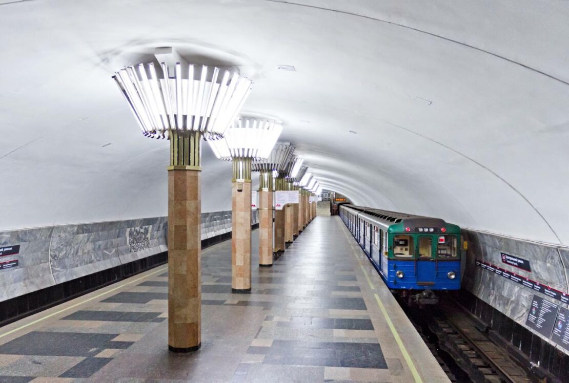 Новини Харкова: Відновили рух поїздів на Холодногірсько-заводській лінії метро