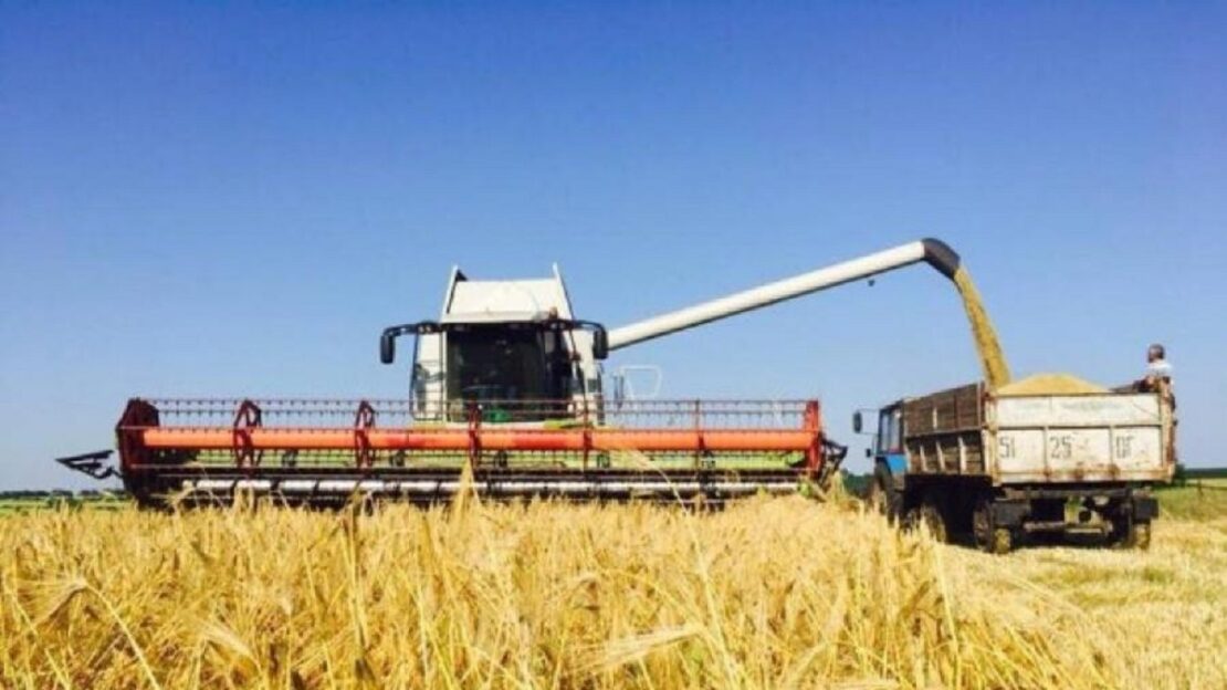 Новини Харкова: Аграрії Харківщини зібрали майже 1,5 млн тонн зерна