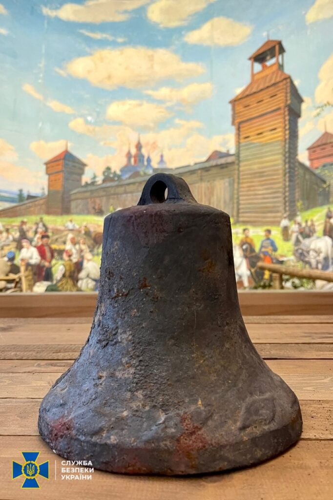 До музею передали дзвін зі зруйнованого рашистами храму - Новини Харкова