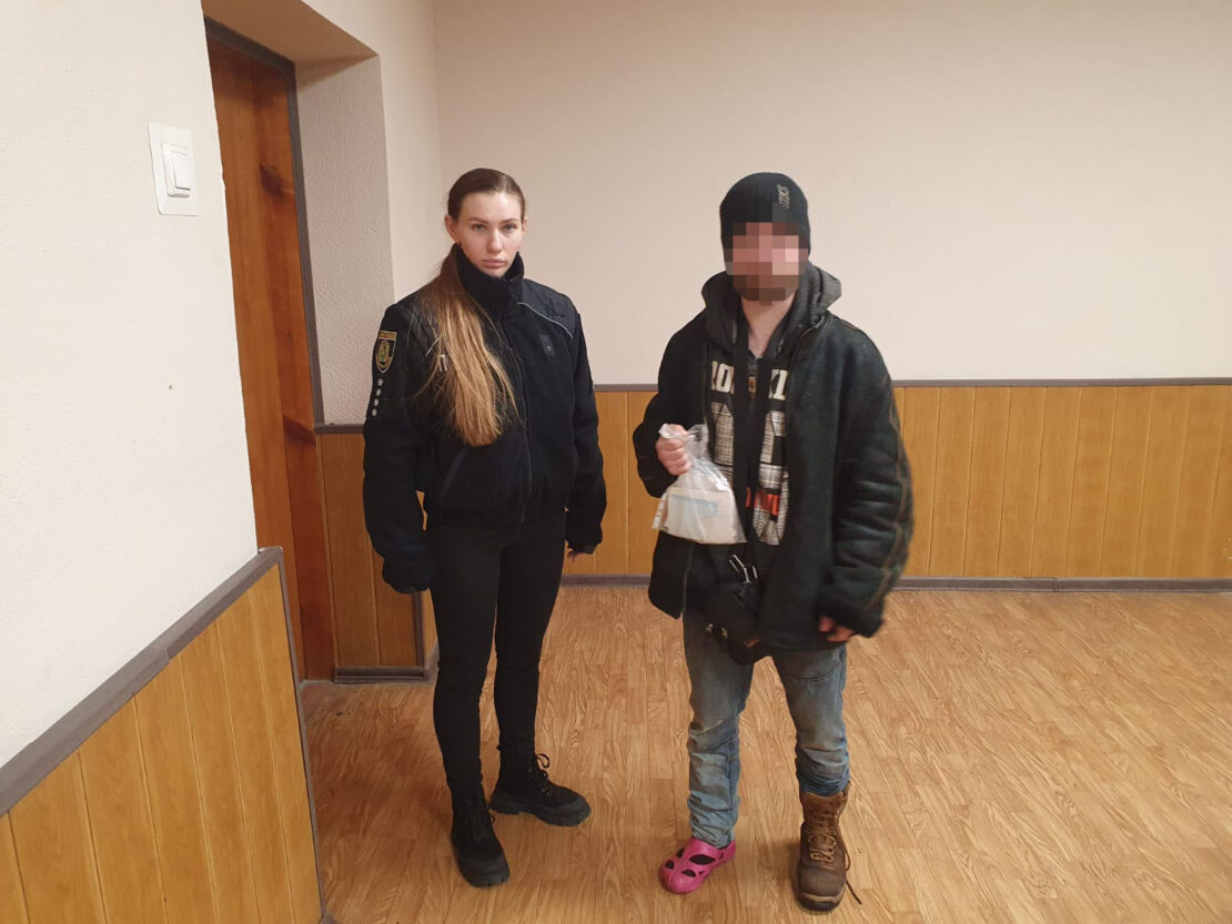 Новини Харкова: Троє чоловіків знущалися над 15-річним хлопцем