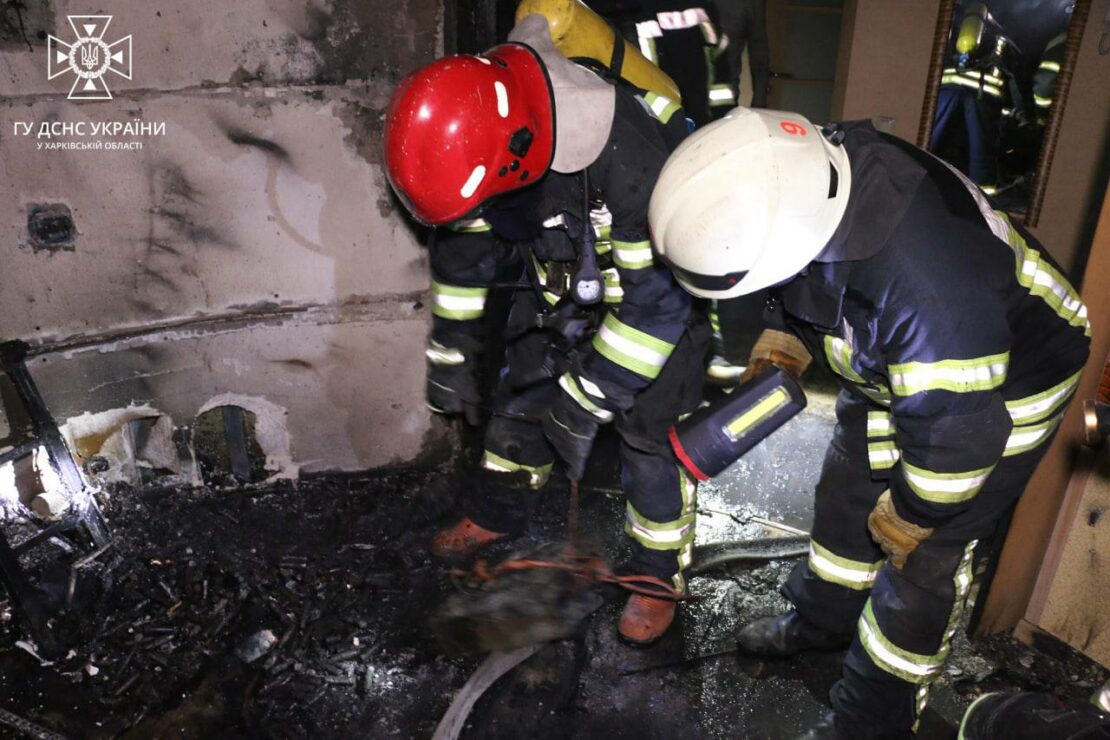 Новини Харкова: Пожежа на Лермонтовській, 15 - вибухнула батарея
